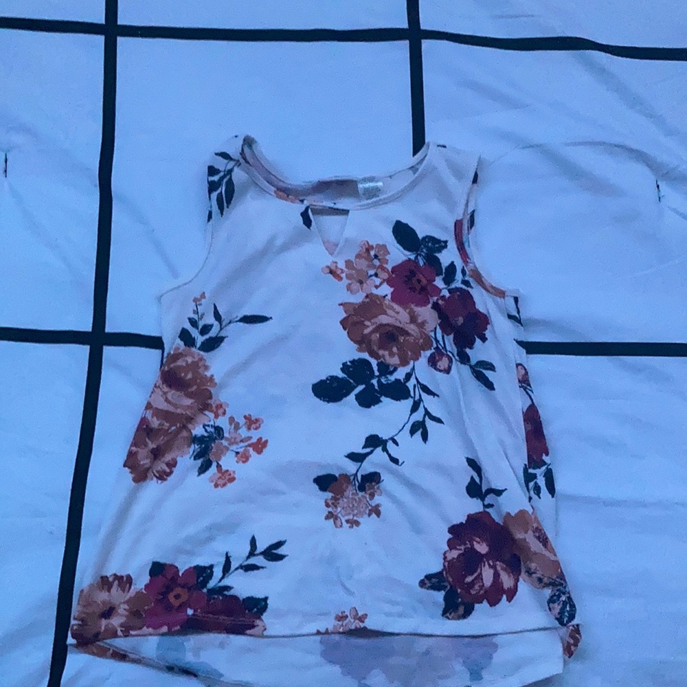Daytrip, floral tank top